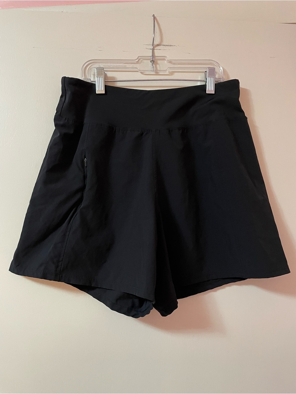 Hurley black flowy shorts